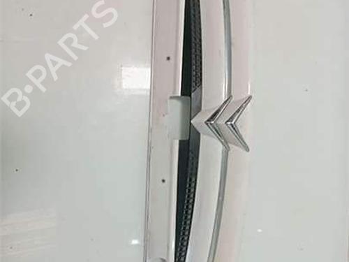 Used Grille Grille 38521698 38521698