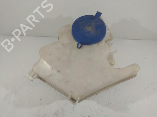 Used Windscreen washer tank MERCEDES-BENZ B-CLASS Sports Tourer (W245) B 180 CDI (245.207) (109 hp) 7431980