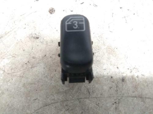 Used Right front window switch MERCEDES-BENZ M-CLASS (W163) ML 270 CDI (163.113) (163 hp) 5296294