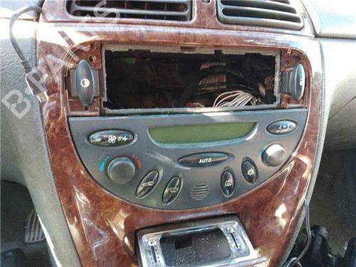 climate-control-citroen-c5-i-dc_-2001-2002-2003-2004-2005-39431168 main image