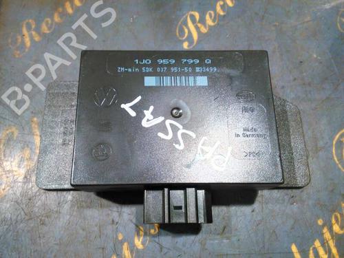 Elektronische module VW GOLF IV (1J1) 1.9 TDI (110 hp) 5300760