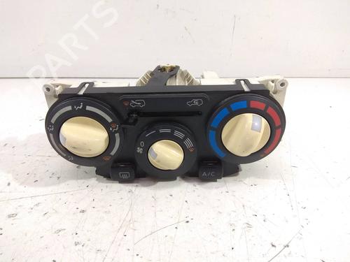 Used Climate control NISSAN MICRA III (K12) 1.2 16V (80 hp) 7871731