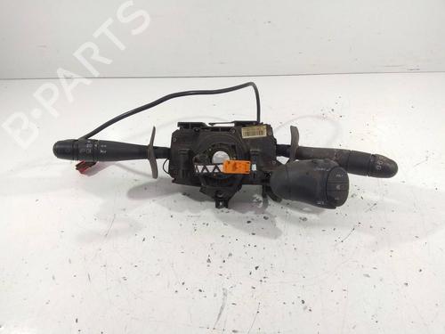 Used Headlight switch RENAULT CLIO II (BB_, CB_) 1.2 (BB0A, BB0F, BB10, BB1K, BB28, BB2D, BB2H, CB0A,... (58 hp) 8139357