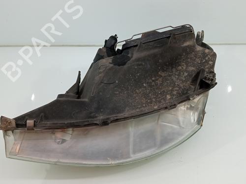 Right headlight FORD FOCUS I Saloon (DFW) 1.8 TDCi | BP26959912C29 