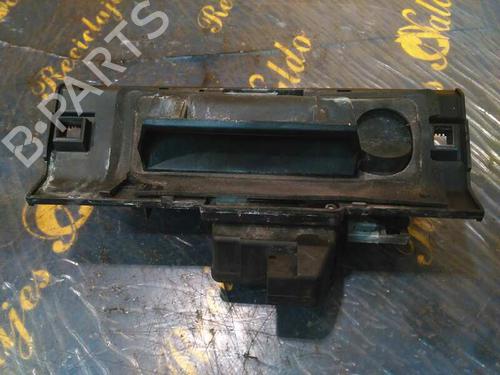 Used Tailgate handle PEUGEOT 206 Hatchback (2A/C) 1.6 i (89 hp) 5290219