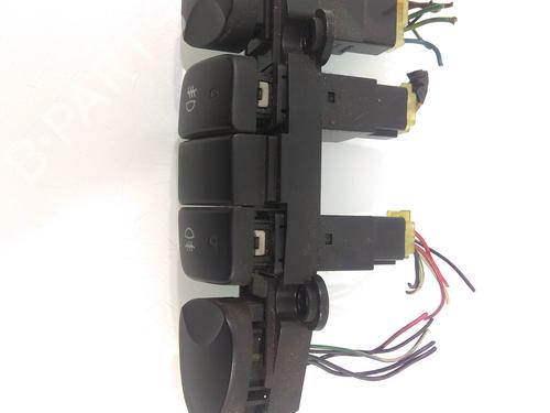Warning switch HYUNDAI H-1 / STAREX Bus (A1) 2.5 TCi | BP10274682I22 