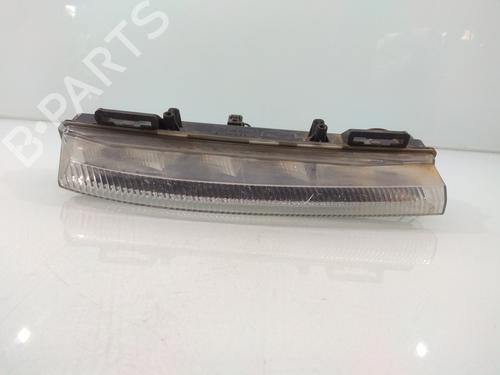 Right headlight MERCEDES-BENZ E-CLASS (W212) E 350 CDI 4-matic (212.089) (231 hp) LUZ DIURNA |