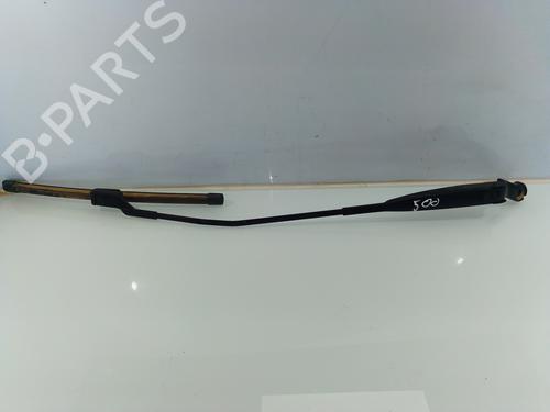 Used Front windshield wiper arm FIAT 500 (312_) [2007-2025]  28026803