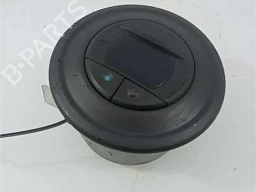 Used Climate control Climate control 5304127 5304127