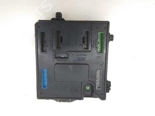 Used Fuse box RENAULT MEGANE III Hatchback (BZ0/1_, B3_) 1.5 dCi (106 hp) 5306016