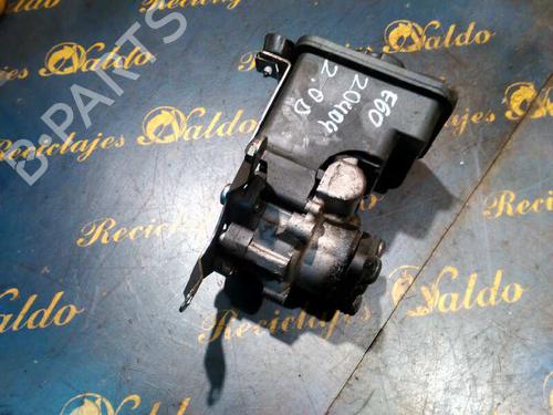 Used Steering pump BMW 5 (E60) 520 d (177 hp) 5311959