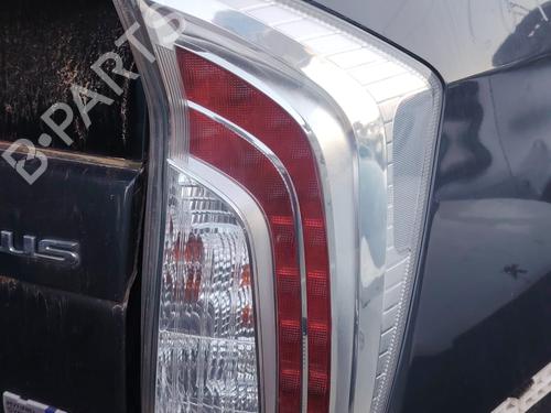 Used Right taillight TOYOTA PRIUS (_W3_) 1.8 Hybrid (ZVW3_) (99 hp) 31329032