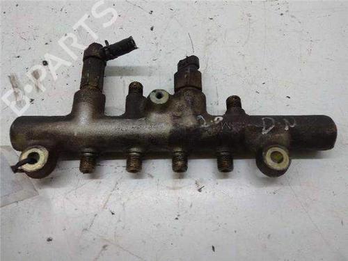 Used Injection rail Injection rail 5306752 5306752