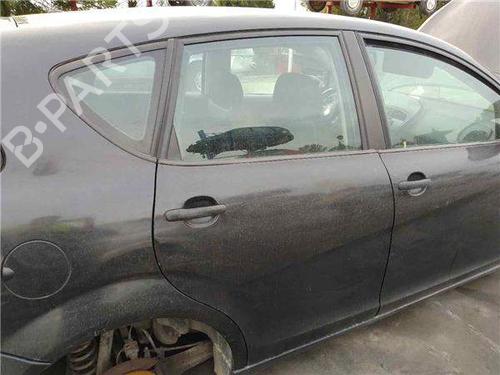 Used Right rear door Right rear door 38519329 38519329