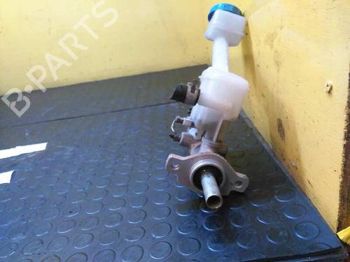 Brake master cylinder NISSAN PRIMERA (P12) 1.6 | BP5302571M77 