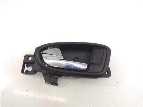 Used Front left interior door handle Front left interior door handle 13733997 13733997