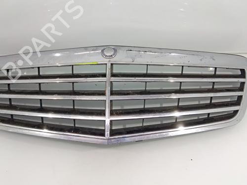 Used Grille MERCEDES-BENZ E-CLASS T-Model (S212) [2009-2016]  16061885