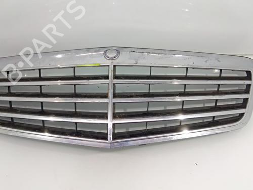 Rejilla delantera MERCEDES-BENZ E-CLASS T-Model (S212) [2009-2016]null A2128801083 | A2128801083 | WDD2120031A003542 |