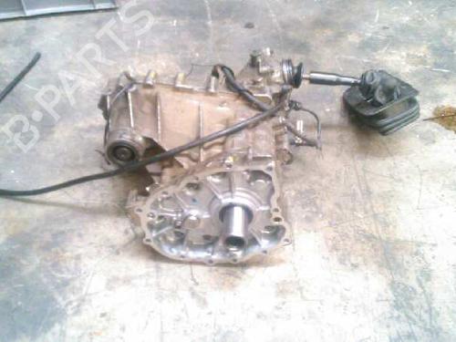 Used Transfer box SUZUKI GRAND VITARA I (FT, HT) 2.0 HDI 110 4x4 (SQ420D, TD82V) (109 hp) 5311883