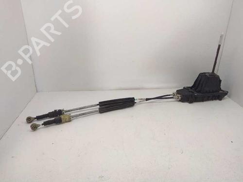 Used Gear lever RENAULT CLIO IV (BH_) [2012-2021]  7431955