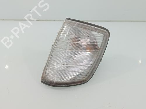 Used Left front indicator MERCEDES-BENZ 124 Saloon (W124) 300 D (124.130) (109 hp) 31952442
