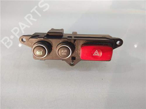 Used Warning switch Warning switch ALFA ROMEO 159 Sportwagon (939_) 1.9 JTDM 16V (939BXC1B, 939BXC12) (150 hp) 11413923 11413923
