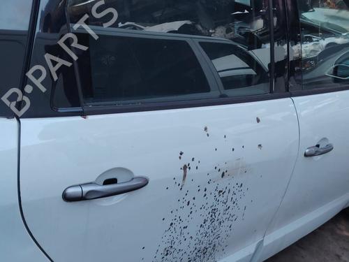 Puerta trasera derecha RENAULT SCÉNIC III (JZ0/1_) [2008-2016]  31352646