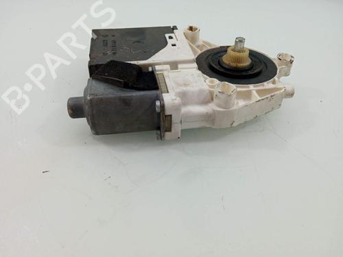 Rudehejsemotor forskærm højre Rudehejsemotor forskærm højre 39173794 39173794