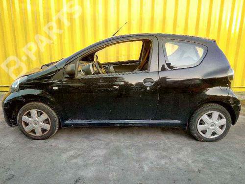 TOYOTA AYGO (_B1_)    757081