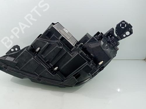 Right headlight PEUGEOT 3008 II SUV (MC_, MR_, MJ_, M4_) 1.5 BlueHDi 130 | BP29338290C29 