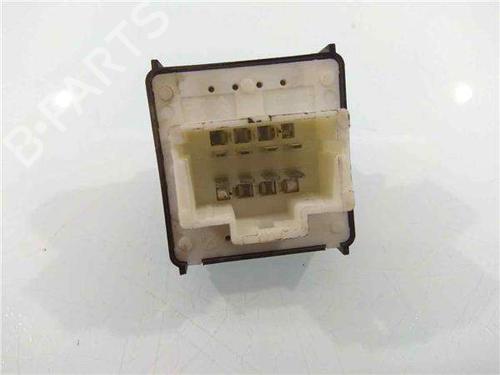 Left front window switch CITROËN C4 CACTUS 1.6 HDi 90 | BP10318784I27 - Image 4