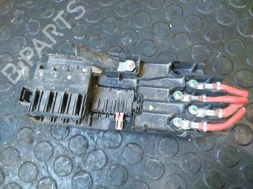 Used Fuse box MERCEDES-BENZ E-CLASS (W211) E 270 CDI (211.016) (177 hp) 5312158