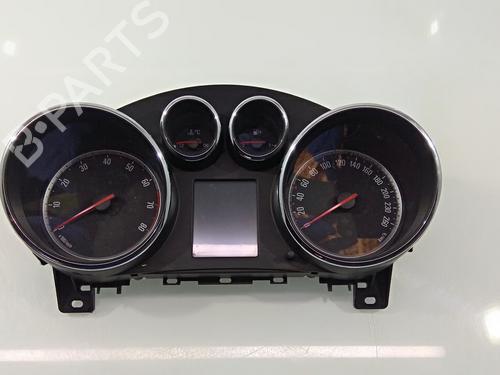 Used Instrument cluster OPEL ASTRA J (P10) [2009-2016]  18470328