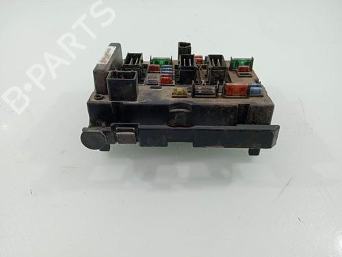 Used Fuse box Fuse box 39204432 39204432