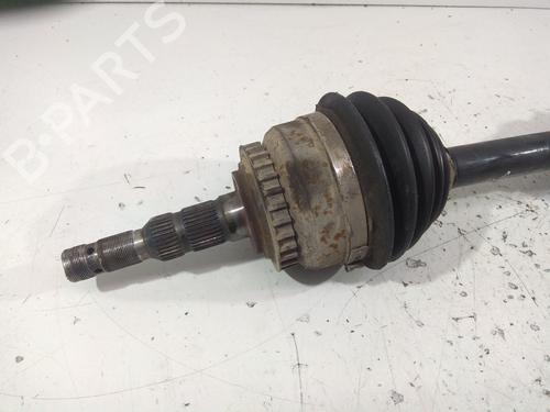 Used Left front driveshaft OPEL VECTRA B Estate (J96) [1996-2003]  8845159