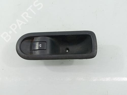 Venstre bagtil elrude kontakt RENAULT MEGANE II Saloon (LM0/1_) [2003-2025]  29943450