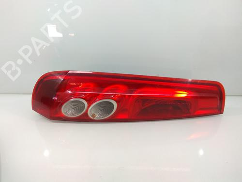 Used Left taillight FORD FIESTA V (JH_, JD_) [2001-2014]  13528777