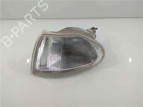 Pisca lateral esquerdo Pisca lateral esquerdo 10566854 10566854