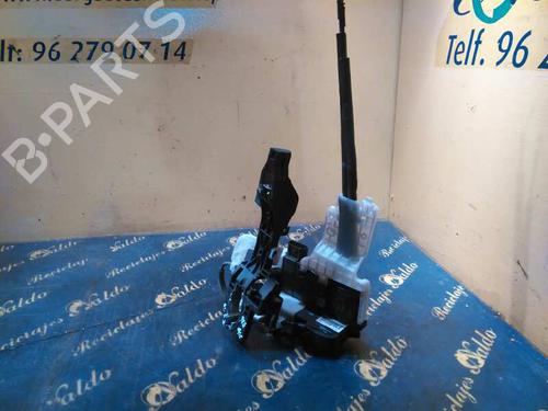 Used Front right lock HYUNDAI ix35 (LM, EL, ELH) [2009-2016]  6127414