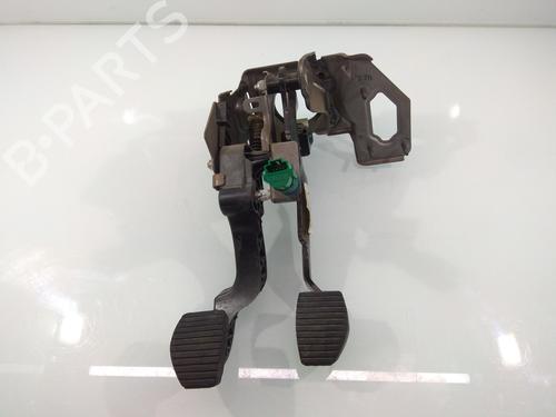 Used Clutch pedal PEUGEOT 208 I (CA_, CC_) [2012-2021]  13531161