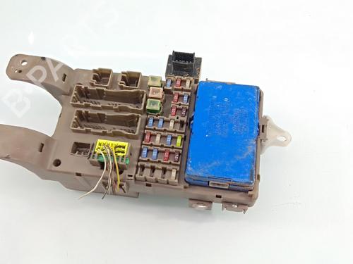 Used Fuse box TOYOTA COROLLA (_E12_) 1.6 VVT-i (ZZE121_, ZZE121R) (110 hp) 16110997