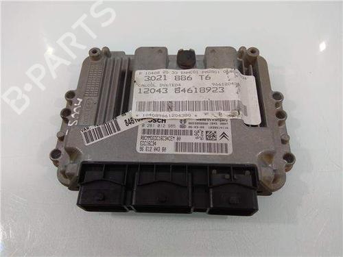 Used Engine control unit (ECU) Engine control unit (ECU) 10693740 10693740