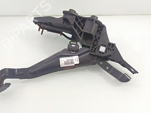 Break pedal PEUGEOT 3008 II SUV (MC_, MR_, MJ_, M4_) 1.2 THP/ PureTech 130 (MRHNSM, MRHNSU, MRHNSJ, MRHNYW,... | BP19139270I19 