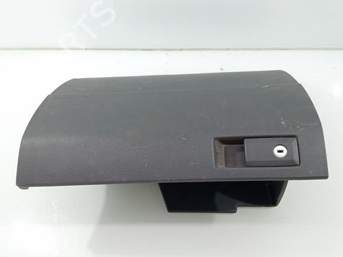 Handskerum VW CADDY III Box Body/MPV (2KA, 2KH, 2CA, 2CH) 1.6 TDI (102 hp) 30279285