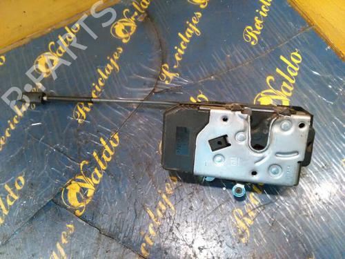 Front left lock OPEL ZAFIRA A MPV (T98)  | BP5301447C98 