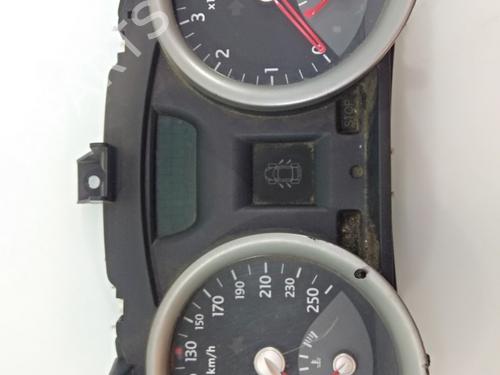 Used Instrument cluster RENAULT MEGANE II Saloon (LM0/1_) [2003-2025]  18553435