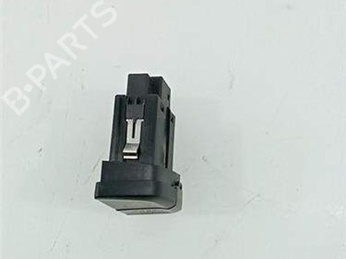 Warning switch AUDI Q5 Van (8RB) 2.0 TDI quattro | BP38520532I22 - Image 2