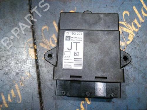 Dør styreenhet OPEL VECTRA C (Z02) 1.9 CDTI (F69) (120 hp) 5300930