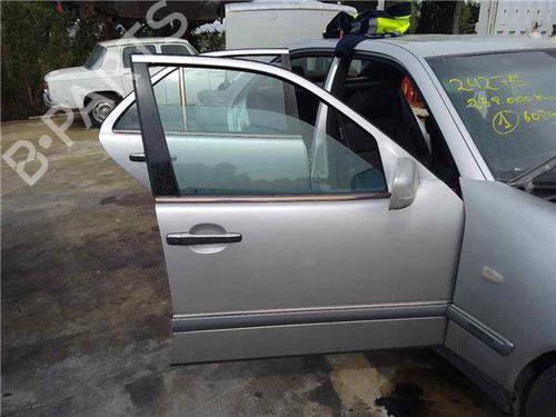 Used Right front door Right front door 38519293 38519293