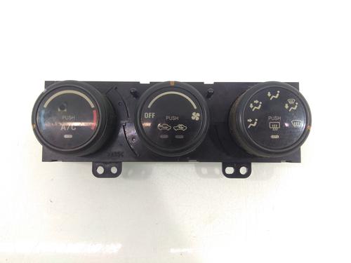 AC-Styringsenhed/Manøvreenhed SUZUKI GRAND VITARA I (FT, HT) 2.0 HDI 110 16V 4x4 (SQ420D, TD83V) (109 hp) 13901452